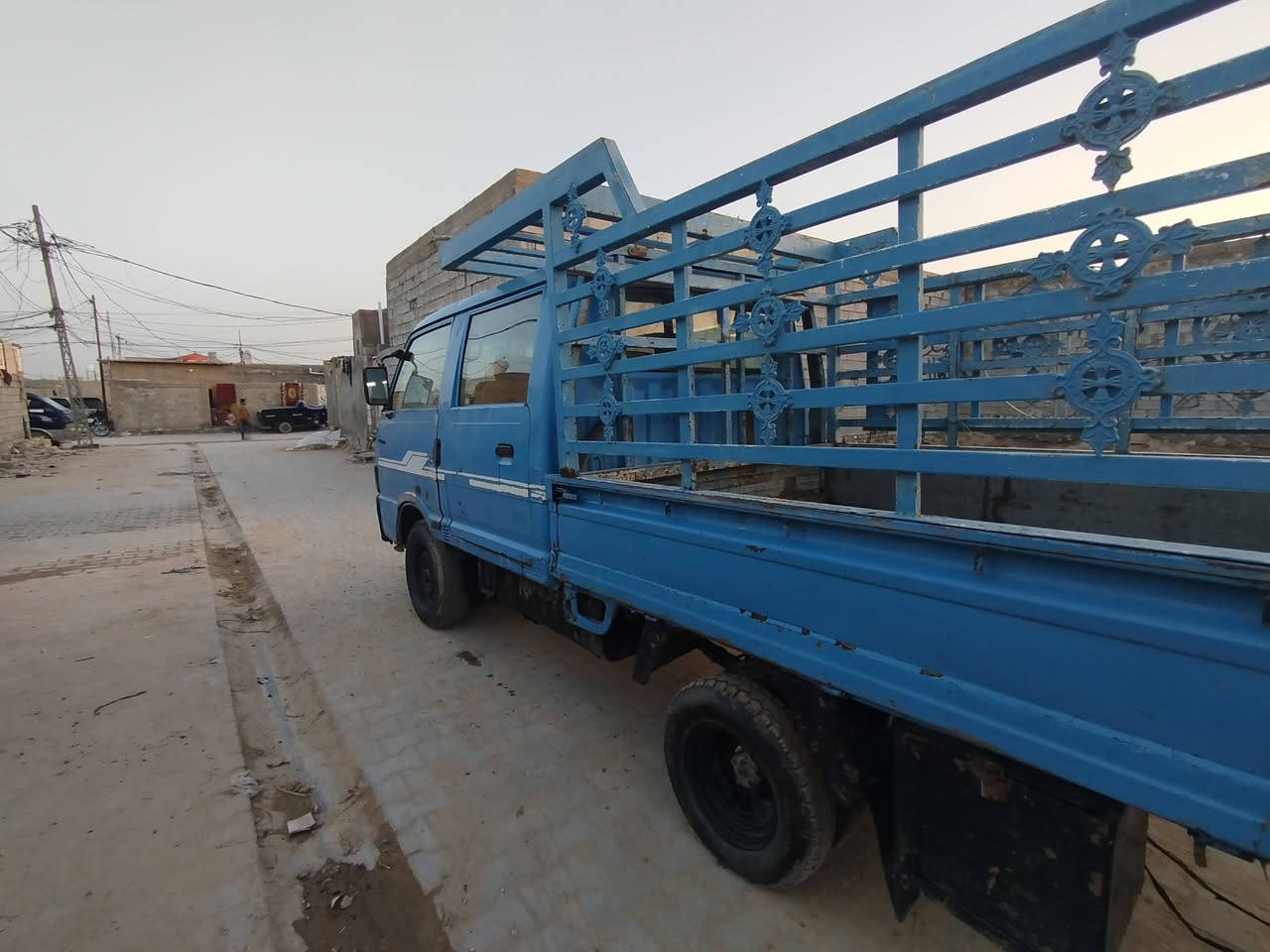 بيع مستعجل   ..   السعر ( 38 )
كيا بنكو 1992 .جاهزه مكينه وكير مكفولات .حداديه نظيفه .تخم تاير نظيف .مكفوله الظربه القويه والحادث والگلبه ..تحويل مباشر 
النجف الاشرف .. ***********
