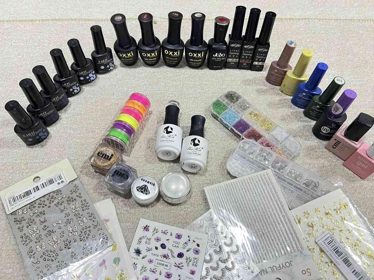 ‎ ئاشیای کاملی نینۆک هەمو وی مارکەلەگەڵ ٢٣ ڕەنگ و تۆنی جیاوازی جێڵ پۆڵیش
‎پڕایمەر بەیس تۆپکۆت  
‎بڕبەنی کارەبای لید کحول پاد 
‎هەمو جۆراکانی فڵچەی تایبەت بە کارەکە 
‎دەمە جیاوازەکانی بڕبەنی کارەبای مارکەی strong

‎نرخی گشتی 250,000 
‎شوێن : سلێمانی
0770 138 12 58
