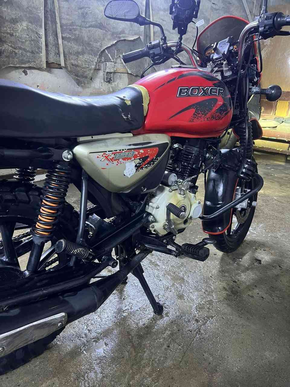 بوكسر 2023 كلاسك محرك 150

اوراق كامله عدا ورقة المني فيس وهاي تطلع بالمرور مدفوع كمركها وكامله 

مداريهة دهن يورول و امزويل + كل فترة تنظيف كابريتر وفلاتر 

ماخذهة مكفولة ابيع شوف العين جيب فيتر وافحص ومايكون خاطرك الة طيب 

للاستفسار تعال خاص او اتصل على الرقم *********** مكاني بغداد الكراده
