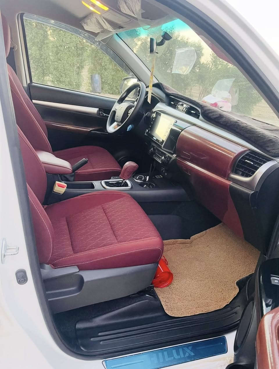 سلام عليكم سيارة للبيع بيكم فلاونزه 2025ساز فول موصفات 1/1 كير اوتماتيك  تبريد قطعتين مري شفط بصمه مثبت سرعه رقم بغداد دولي بسمي سنويه 2030 ماشيه 32
السعر 310وبيها مجال مكاني ديوانيه 
رقم الاتصال ***********
