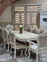 للبيع ميز طعام ملكي 8 كراسي 07728611027