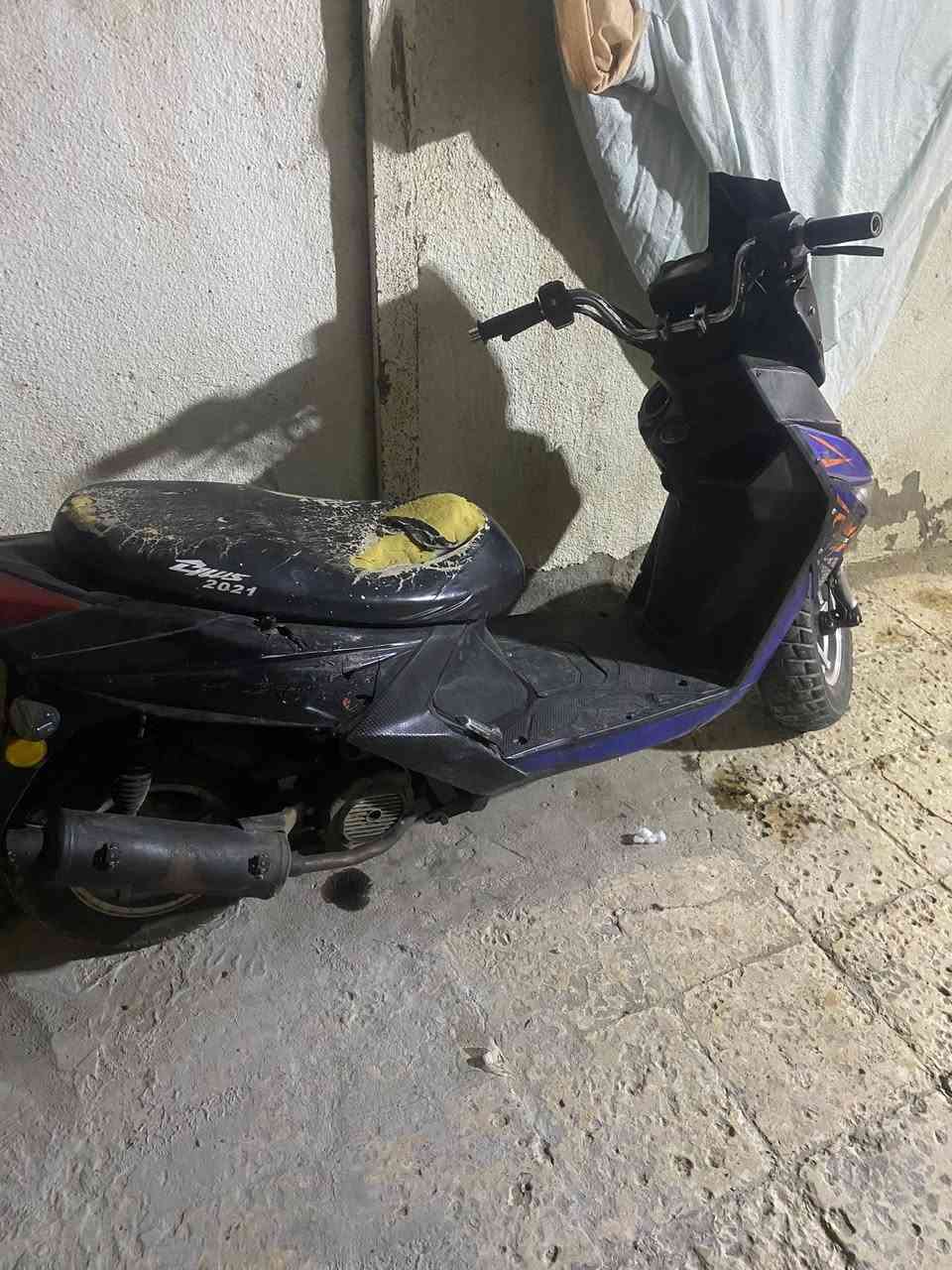 هاي دراجة ماعرف اسمهة  للبيع بيهة خيط تبخير السعر 300وبيهة مجال بصيط كلشي شغال بيهة
للمعلومة اني مجرد ناشرهة  هاذا رقم صاحب الدراجة) ***********
