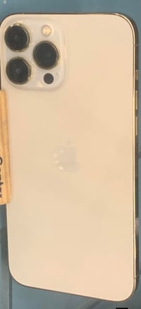 ايفون 13 برو ماكس ذهبي مكفول من كلشي مبدل فقط كاميرات  ذاكرة واحد تيرا...