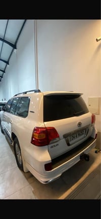 لاندكروزر • أربيل • وثائق