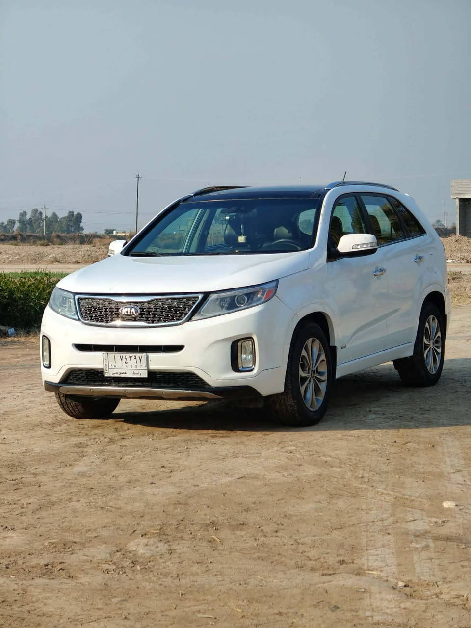 السلام عليكم 
سورنتو 2015 امريكي sx اعلى فئه 
فول مواصفات للأخير ميحتاج اذكر المواصفات 
المكينه v6 
السياره كير مكينه كفاله 
السياره بدون حادث مجرد فتح 
وهنا بالعراق الباب مال الجنطه انطخ وانصبغ هوه والدعاميه
مكان السياره بغداد اللطيفيه سريع الدولي 
رقم الهاتف ***********
السعر 160 ورقه وبيه مجال بسيط
