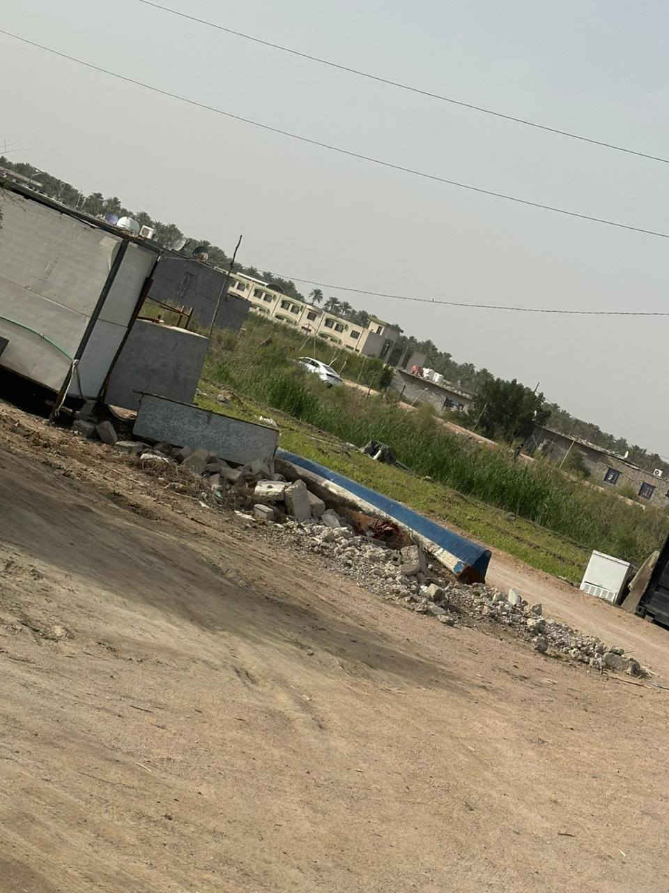 ارض للبيع المكان كربلاء  الحافظ المساحه الف و٦٠٠متر الواجهيه ٤٢متر ونزال ٧٥متر 
الميه ب٧ملاين مقابل مجمع النجمه كربلاء بيناتهن بس البزل  كهرباء المدرسه قريبه عليهه 
لاستفسار عل رقم ***********
مكلفه بنشر التفاصيل يم الرقم
