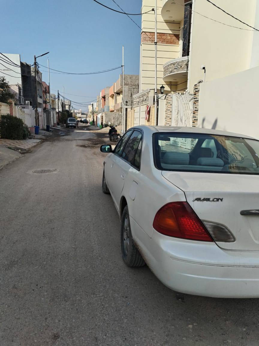 للإستفسار اكثر 👈*********** السعر ( ٦٠ وبيها مجال)
افلون خليجي ٢٠٠٢ ابيض بيه جفية خفيفة   رقم بابل السيارة محرك گير صدر تايرات خير من الله عنوان السيارة ديالى بعقوبة
