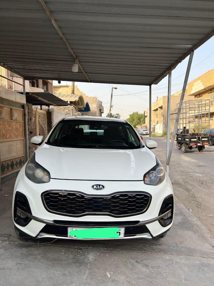 السلام عليكم كيا سبورتج موديل 2020 ماشيه 51 كم. وارد امريكي حادثه موجود بل الصور وبيه بارد بصيط بل البيبان الخلفيات مكانه بغداد جميله السعر 183 وبيه مجال   الرقم ***********
