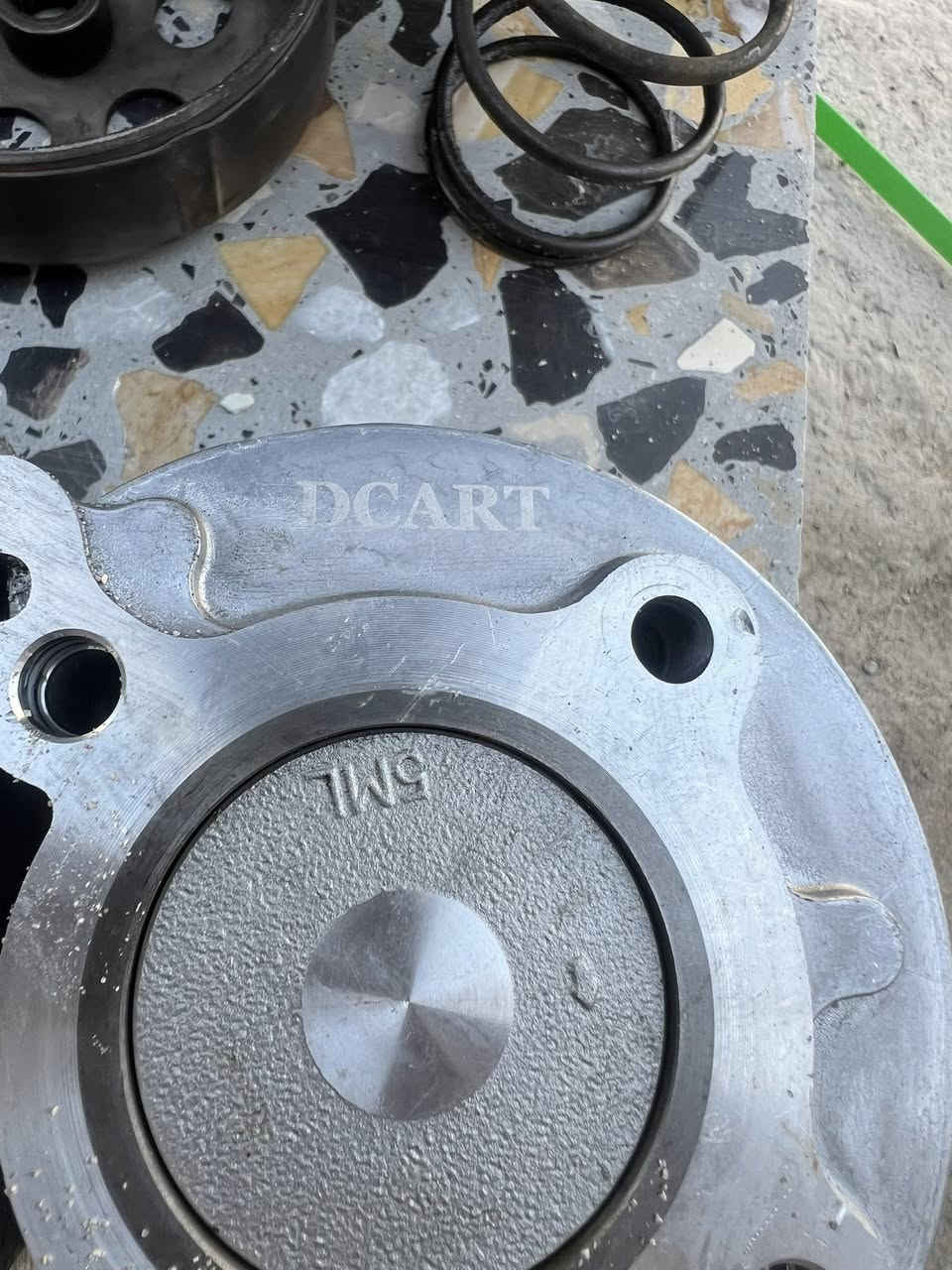 سلام عليكم بوشه بلاد سكنس مامستخدمه وكلجات الأمامي رياضي كلهن 50وبيهن مجال حك الجيه مكاني الامين الثانيه ***********
