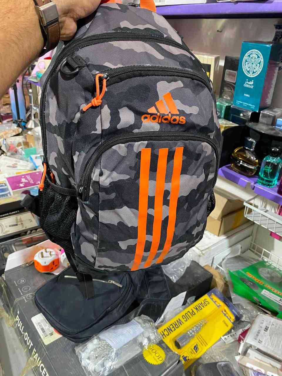 كسر باله جنط داخل مجمع الجوادين قرب مصرف الرافدين رقم المحل G18


**إذا كنت صاحب هذا الإعلان وتريد حذفه لأي سبب، رجاءا أرسل رسالة إلى الدعم الفني**