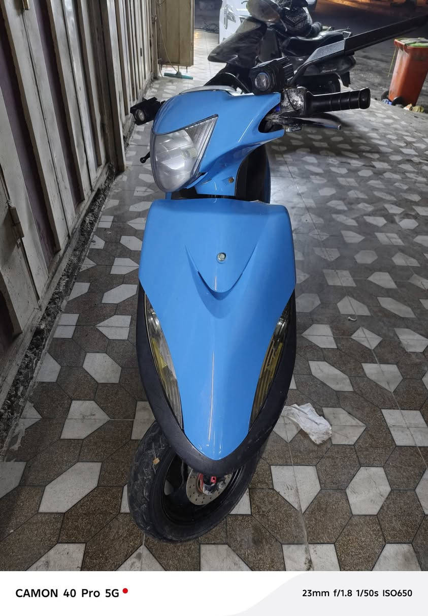 السلام عليكم
ماكس عدله نضافه فول 
جاهزه من كالشي  
السعر ٥٥٠ قفل مابيه مجال 
مكاني الكوت ***********
