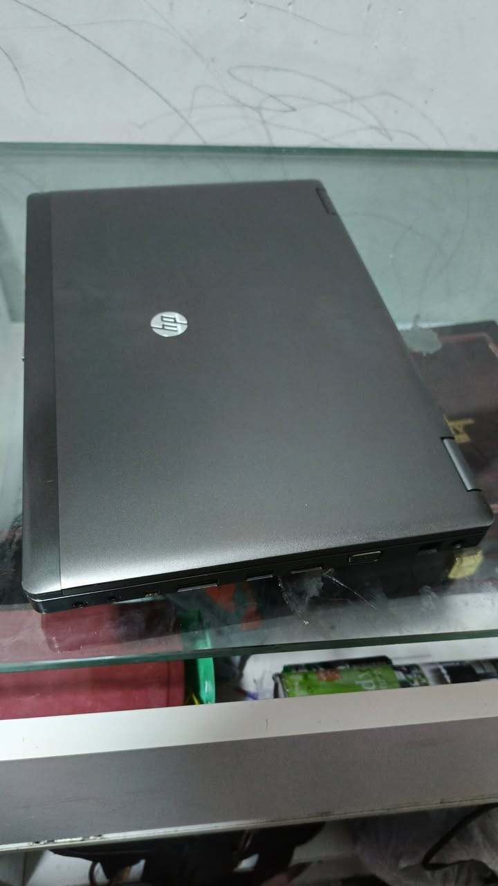 بسمه تعالى
لابتوب hp pro book
المواصفات
معالج core i5
الجيل الثاني 
رامات 8GB
هارد 320GB hdd
شاشة 14 انج
ويندوز 10مفعل مدى الحياة
بطارية بحالة جيدة 
السعر ٩٠الف
تواصل ***********واتساب
