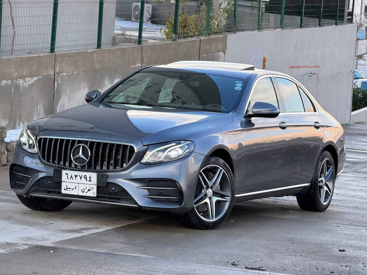Mercedes - E300 - AMG - 2017
السعر جدا مناسب وجوا السوك : 227 ورقه ومجال
للاستفسار : *********** دلير العمادي
او واتساب: *********** دلير العمادي 
العنوان : دهوك شركة شفان شوكت
مواصفات 
سلايد روف .. شاشة جبيره .. بصمة تشغيل .. بصمة ابواب .. صندوك كهرباء وشفط .. رادار امامي + جانبي + خلفي .. داخل ليد متغير ٨٠ لون .. سماعات برو ماستر .. دبل ماوس .. كشنات هيتر .. كشنات خزن .. كشنات جلد .. كشنات كهرباء .. كشنات خزن .. دواخل صاج .. سترين حيزران .. نظام خرائط .. كاميرا ١٨٠ درجه .. حساسات امامي وخلفي .. لايتات ذكي عالي وناصي و ليد .. تبريد امامي وخلفي .. اوتو ستوب .. اوتو هولد .. اوتو بارك .. سترين خزن وكهرباء .. كيت كامل AMG بلاد ..وهواي مواصفات متنذكر 

محرك 2000 توربو وضع شركة ارغب نوع
ماشيه 95 الف فقط
سياره وارد امريكي
حادث ( بنید وشبر جاملغ ) + بابين كلير امريكي
ايرباك سترين وبرده راجع بلادي
سيارة كير مكينة تخم تاير جديد و سيارة اجمل من الصور
السيارة جاهزة وضع شركة  طخم تايرات جديد جواها
( السياره صفر مسج وين ميعجبك افحص ص
