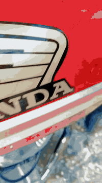 300 سي سي • مكان أغراض • دراجة نارية