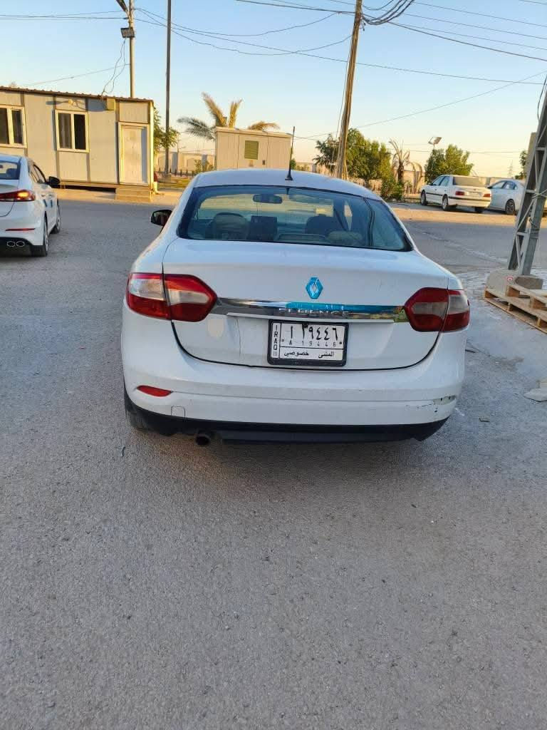 رينو فلاونس موديل 16 السياره مكلوبه مكلوبه ومعمره وجهازه كل شي شغال حته تبريد وتدفئه شغاله
كير ومحرك خير من الله السياره مكانه النجف السعر 45 

***********
