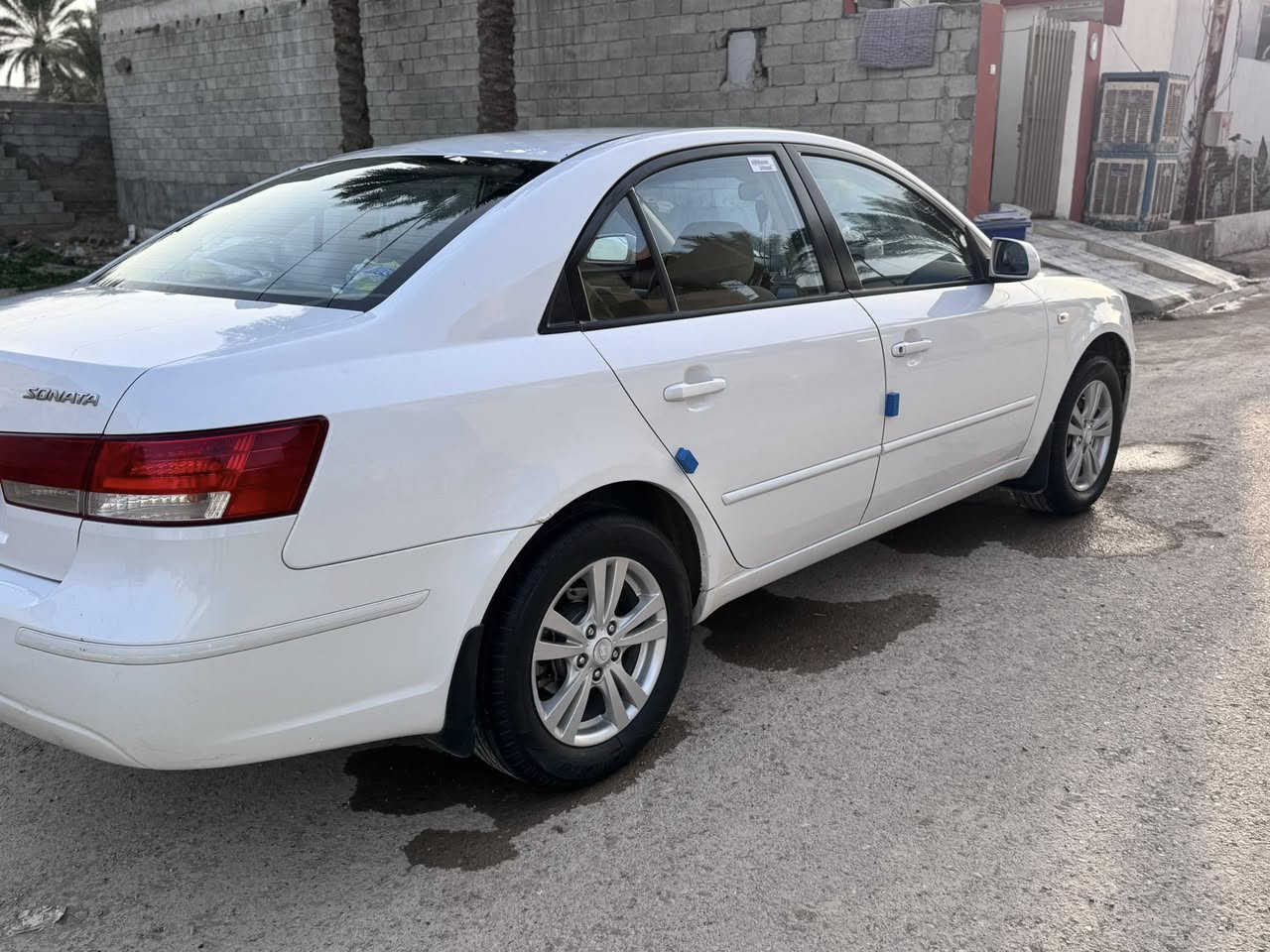 سلام عليكم اخوان سوناته  خليجيه للبيع اومراوس موديل 2009 السيارةمكفولة عدا الجامرلغ الامامي الايمن مبدل ابلادي والباقي كفاله عامة مكينه 2000 دوش مفتوحة لاصرف ولابخار شرط السونار رقم اربيل سعره 120 وبيه محال بسيط مكان السيارة ديالى بعقوبة***********
