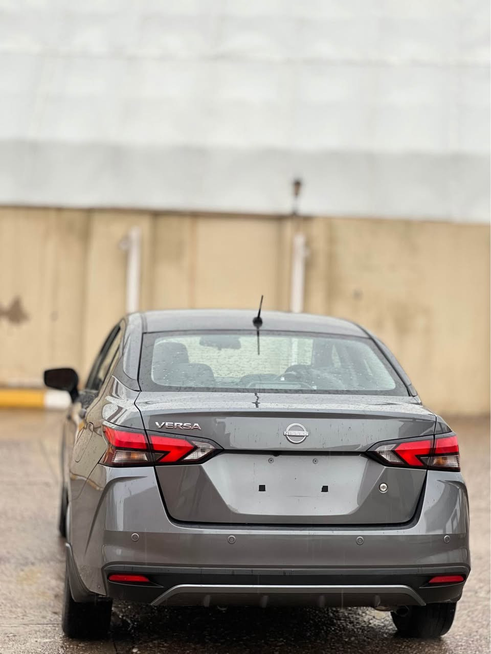 نيسان فيرسا /2024 S
سبغ ٣ بارجه بي داغلي 
ارباك سوكان سيستم شريكهً
ماسفات S محسن 
ويل كروم 
بردو رادار شريكه 
16مایل ڕوشتوە 
شوين اكري 
رقم تلفون *********** ☎️
