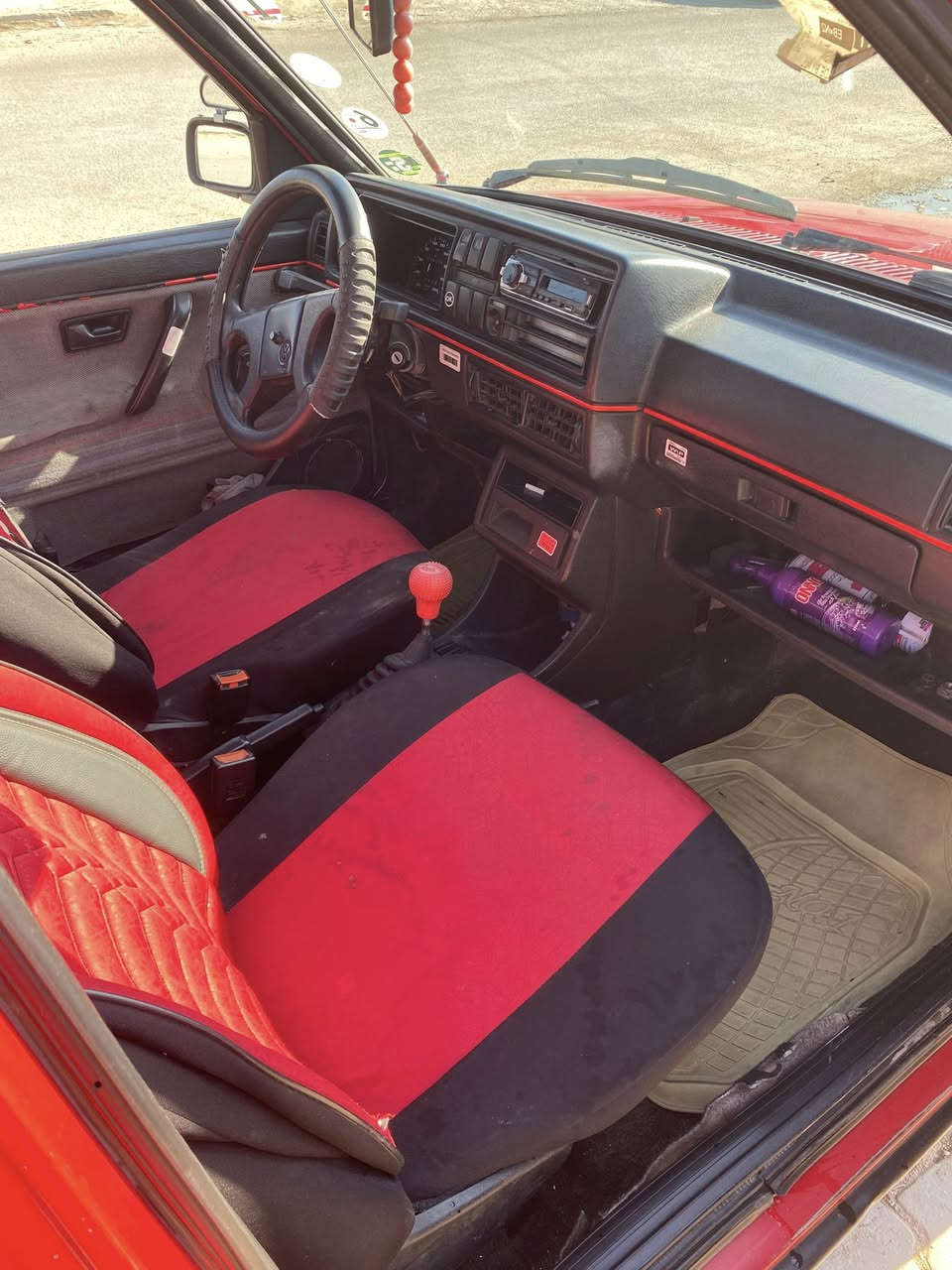 السلام عليكم كولف موديل 92سياره بلاديه لا ضربه ولا صبغ ولا خياس أوربي كير عادي رقم بغداد حاىز ثالث وكاله فقط مكان بغداد حي اور  رقم الموبايل *********** اسعر 28
