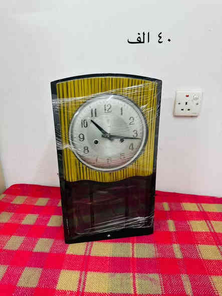 غراض للبيع السعر مكتوب عليه رقم ***********
