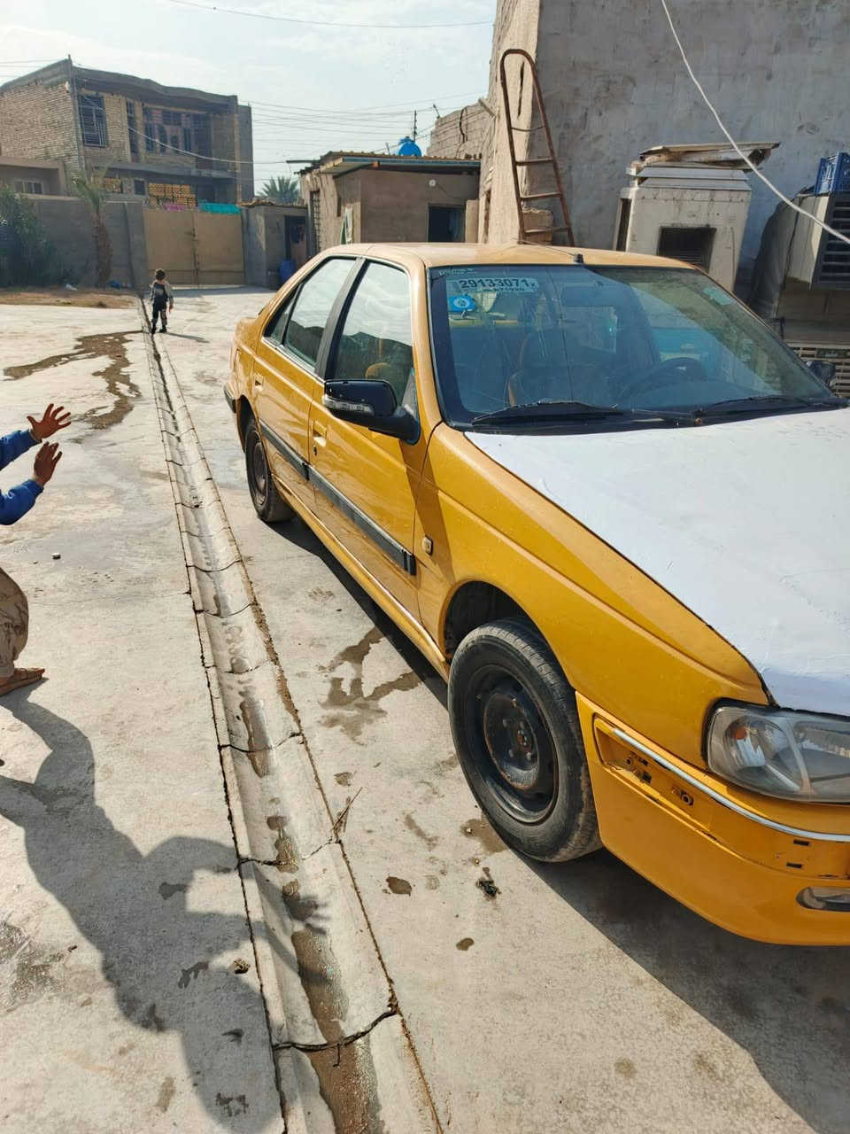 سلام عليكم بيجو بارص موديل 2015 للبيع سعر 40اوبيها مجال حك انواقص لبيها ***********
