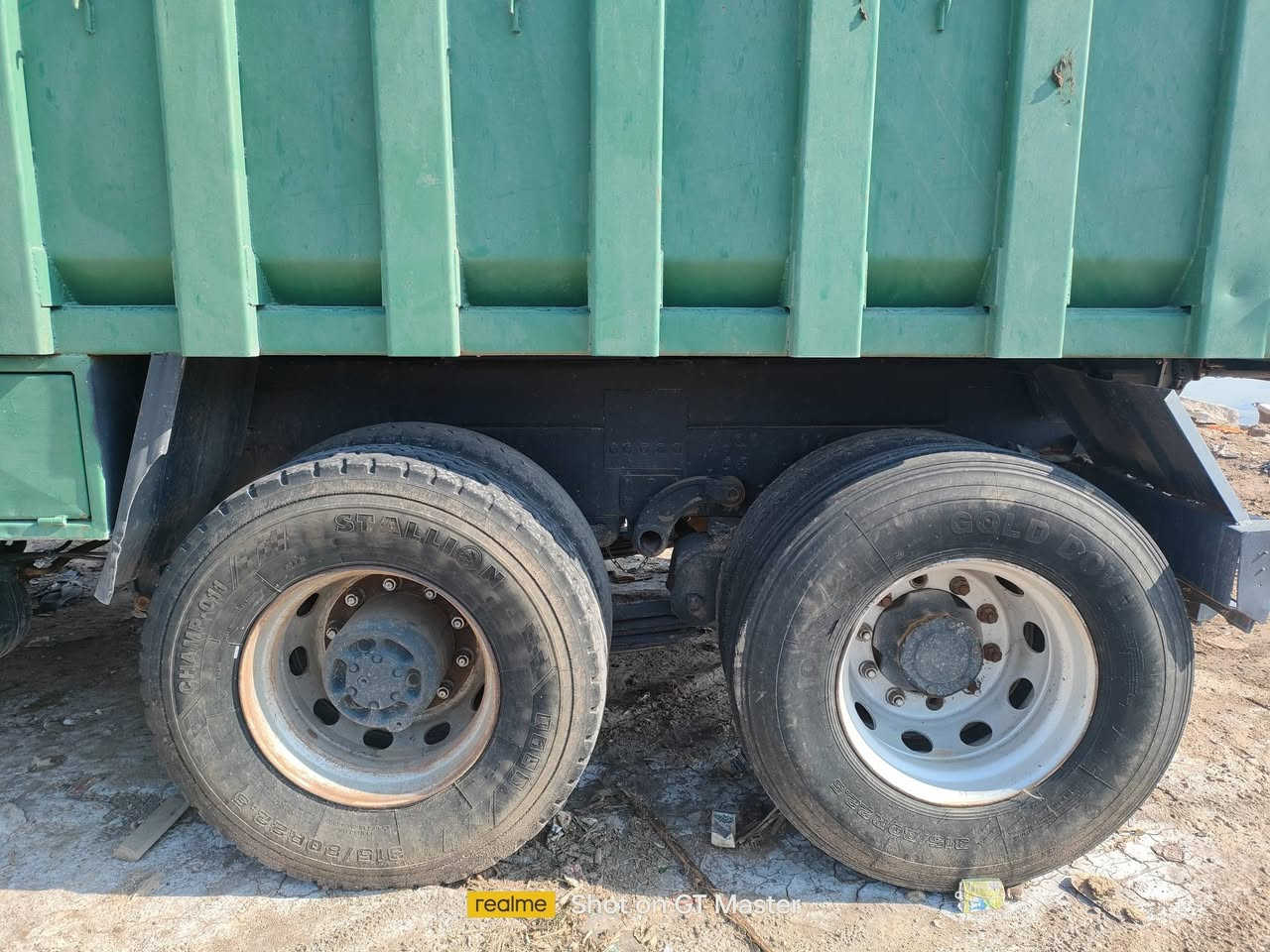 فالفو سحال موديل 92 مكينه جي 10 كير 3في3 وشلعه مكانه واسط للاستفسار اتصال بالرقم ***********
