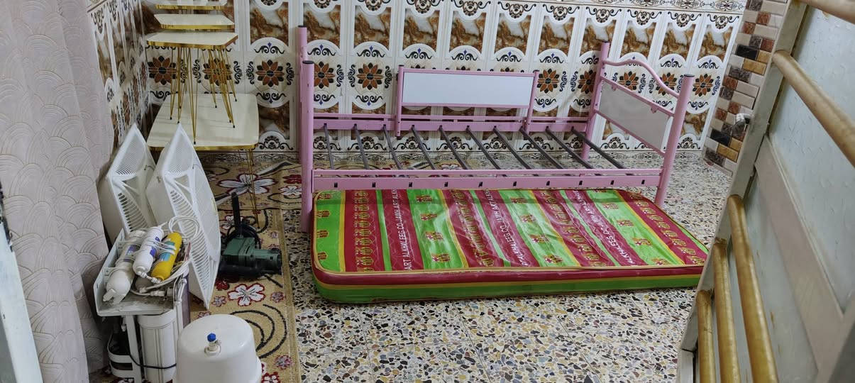 السلام عليكم 
غراض للبيع 
الجرباية هية والدوشك 50
الطبلات 4 وحدة كبيرة و3 صغار 20
التصفية جديدة وشرط الشغل هية والدبة 40 
جك همر مال تفليش جديد وشرط الشغل 30
المراوح مال سقف ثانوي شرط الشغل الزوج 30


**إذا كنت صاحب هذا الإعلان وتريد حذفه لأي سبب، رجاءا أرسل رسالة إلى الدعم الفني**