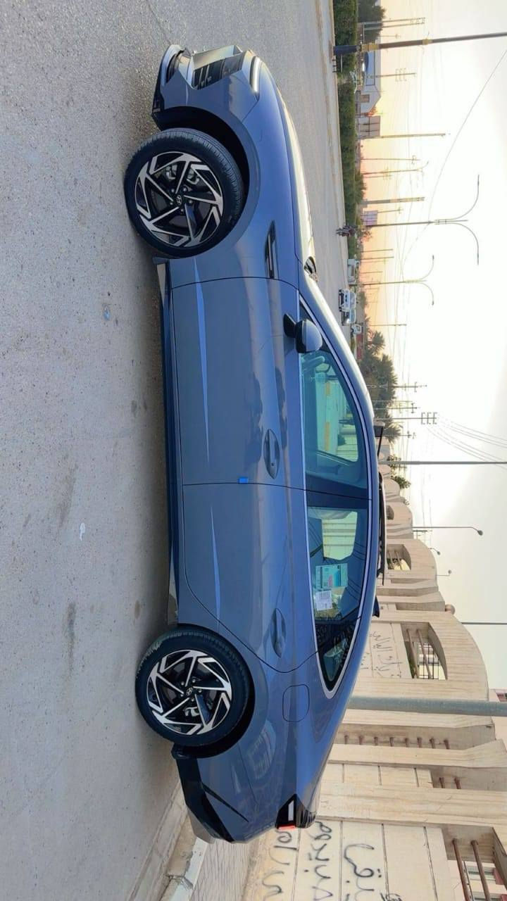 بسم الله الرحمن الرحيم
🚘 هيونداي سوناتا 2025 

رقم. بغداد اب اسمي 

 ماشية 20 الف

محرك 2.5L المرغوب بدون توربو 

✨ المواصفات فول 

 بصمة ( ابواب + صندوق ) 

🟥 تشغيل عن بعد 

🟥 شاشة جبيرة ( كار بلي + اندرويد )

🟥 واير ليس شحن 

🟥مثبت سرعة 

🟥قيادة ذاتية 

🟥تحديد مسار 

🟥 رادار امامي 

🟥رادار جانبي 

🟥رادار خلفي 

🟥كامرا دوارة ١٨٠

🟥مثبت ستيرن 

🟥سايد بريك بصمة 

🟥مودات قيادة ( نورمال - سبورت - سبورت بلاص - كوستم)

🟥 بانوراما 

🟥تبريد بيانو 

🟥تبريد قطعتين 

🟥لدات بلادية بالدشبول متغير الوان تتحكم بيهه بالشاشة

🟥كيجات بالعداد تظهرلك قراءة (حماوة الدهن - التيربو - العزم)

🟥كيجات دجتال تتغير ويا كل مود مثل ماموضح بالصورة

🟥كير دكمً ٨ سرعات + شفتات ستيرن 

🟥نظام سماعات BOSE اقوى انظمة سماعات

🟥جامات اوتو

🟥اوتو هولد

🟥كشنات جلد

🟥محرك 2500 بدون توربو 

🟥لدات امامي خلفي 

🟥وبعد هواي مواصفات بيهه/: ســعر250 بيه. مجال 

*********** الله يرزق الجميع انشالله
