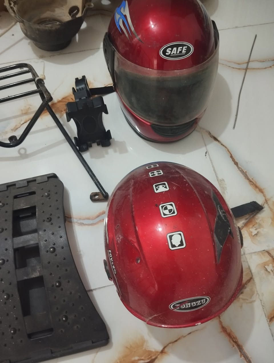 البيع غراض دراجات 
كفرات منغولي بيهن كسر 
خوذ عدد 2 وحده بدون جامه 
دوسه خسل 
سوبايه ماكس
ستان جهاز الاصلي 
مكاني ديوانية قيم وخذ


**إذا كنت صاحب هذا الإعلان وتريد حذفه لأي سبب، رجاءا أرسل رسالة إلى الدعم الفني**