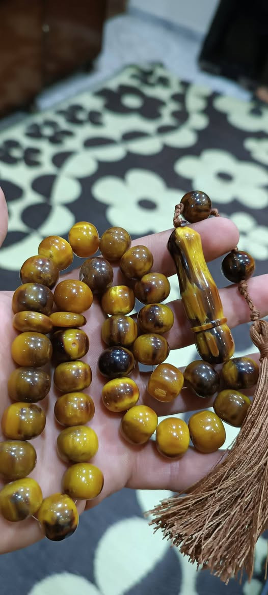 وقت نقول نوادر هيك.يعني 
افغاني انتيك على الأول....لعيونكم 🌹📿🌹📿🌹📿


**إذا كنت صاحب هذا الإعلان وتريد حذفه لأي سبب، رجاءا أرسل رسالة إلى الدعم الفني**