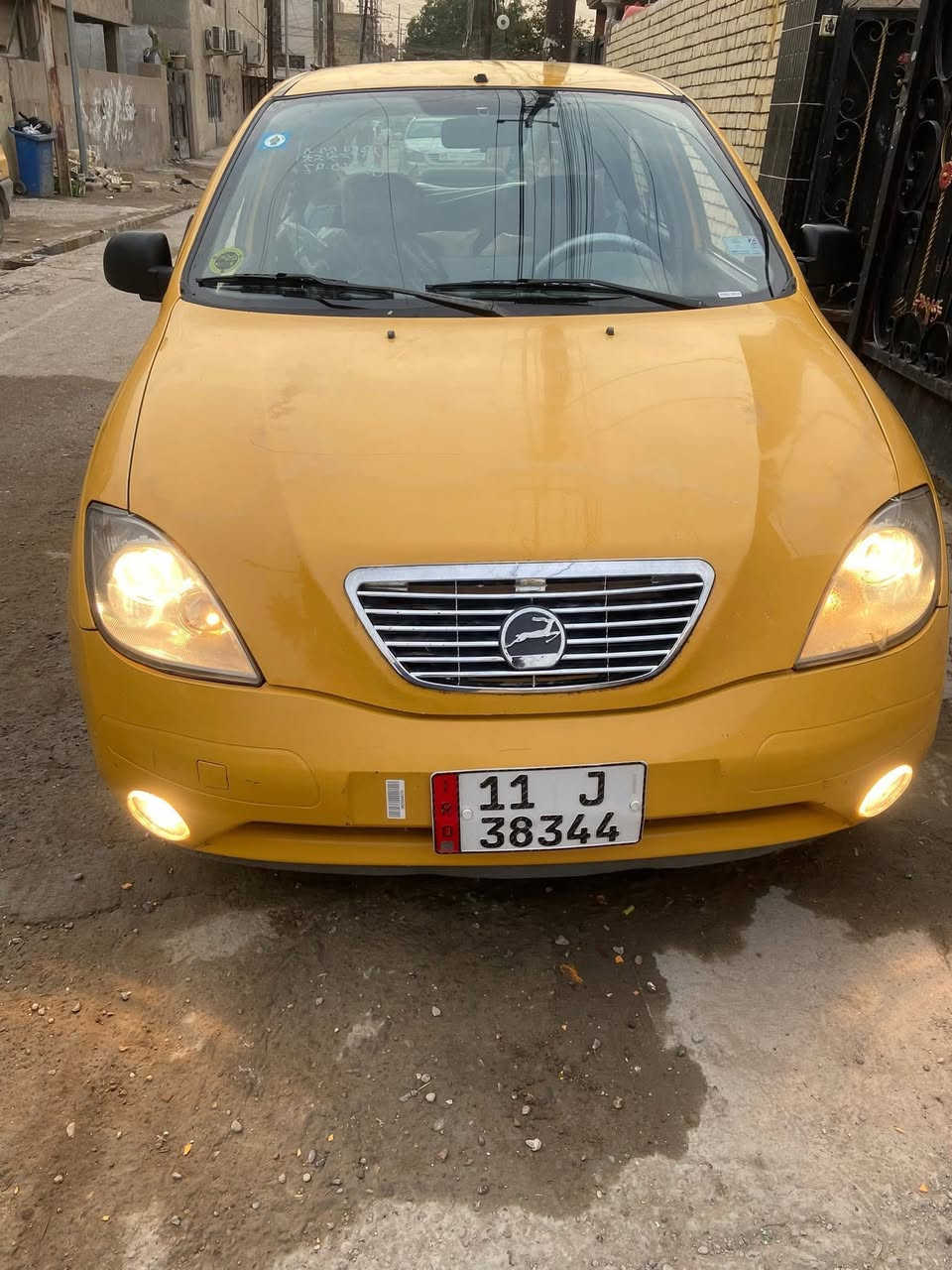 سلام عليكم
طيبة ٢٠١٥ بيها دوسات معدلة ومصبوغة فقط كير مكينة تايرات دوشمة كهربائيات كلها نضيفة ناقصها صدر وعنبار بريك مكاني بغداد الشعب *********** رايدها ب٤٠ وبيها مجال قليل
