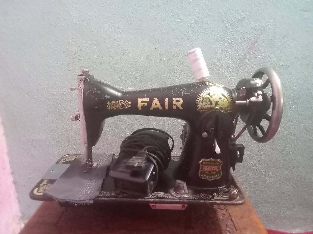 يوجد توصيل لكافه المحافظات
مكينه يابانيه قديمه نظيفه شغاله وعل الفحص اصليه صوتهة ناعم خياطهة حلو ومرتب السعر 45 الف المكان بغداد


**إذا كنت صاحب هذا الإعلان وتريد حذفه لأي سبب، رجاءا أرسل رسالة إلى الدعم الفني**