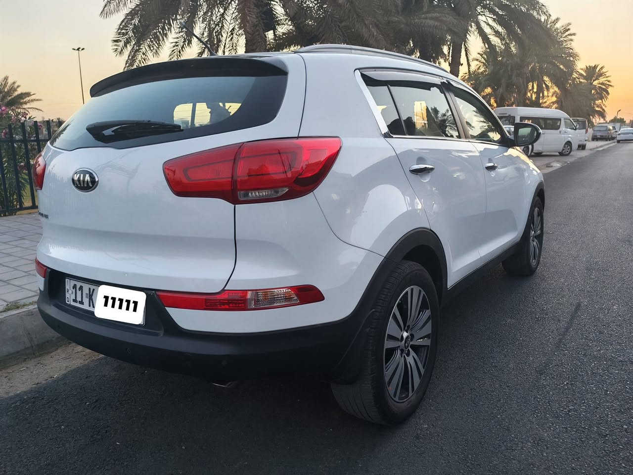 السلام عليكم سبورتج 2016  خليجي وضع شركة بيها بارد بسيط اربع اصابع بلجاملغ الامامي فقط
السياره مكينه 2000  مكينه كير مكفولات جديده بسمي رقم بغداد جديد
ماشيه 116 
مكان السياره بغداد 
السعر 152
رقم الاستفسار : ***********
