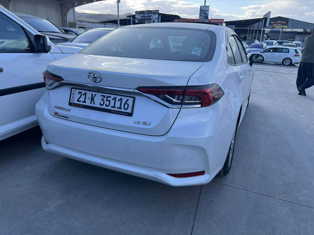 السلام عليكم كورلا شركة SASكفالة عامة موديل 2023
ماشية km50
فول مواصفات
محرك1.8
رقم وسنوية جديد 
السعر 177 ورقة 
للاتصال ***********
