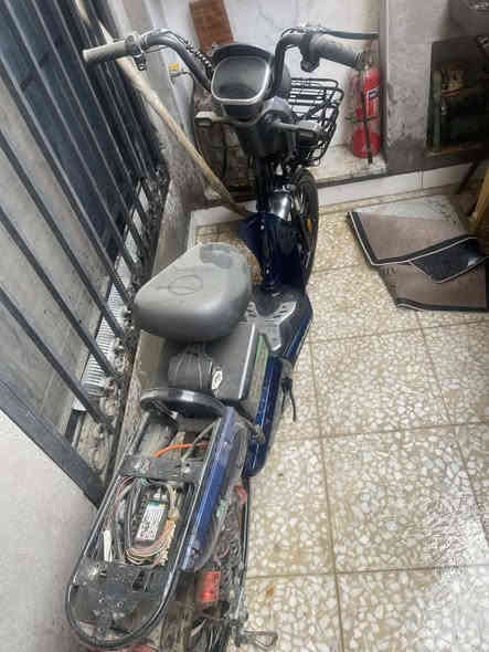 للبيع السعر٣٥٠ الف بيها مجال مستخدمه قليل و متروكه مكان بغداد الدوره اتصال ***********
