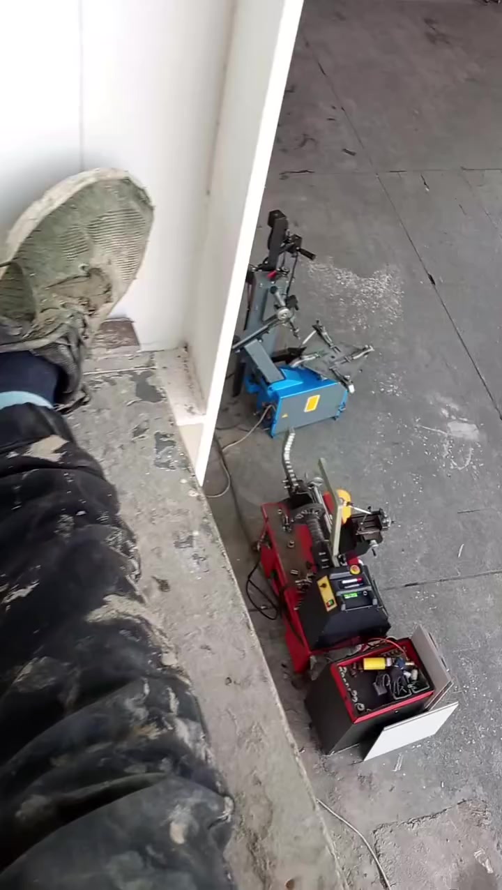 سلام عليكم موجود كادر سرميك درجه اوله ***********وتس وفون
