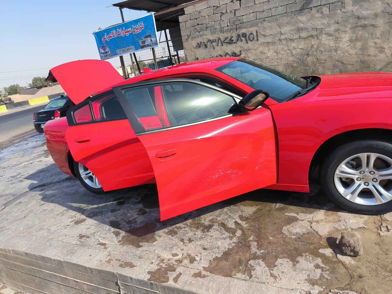 السلام عليكم لبيع جارجر 2023 اصل حره بدون رقم منفيس بسمي مواصفات sxt بدون ارباك بارد بل جاملغ امامي وكارتً باب سايق وخلف السايق كارت سحب مكانً السياره البصرهً *********** القرنة, البصرة
