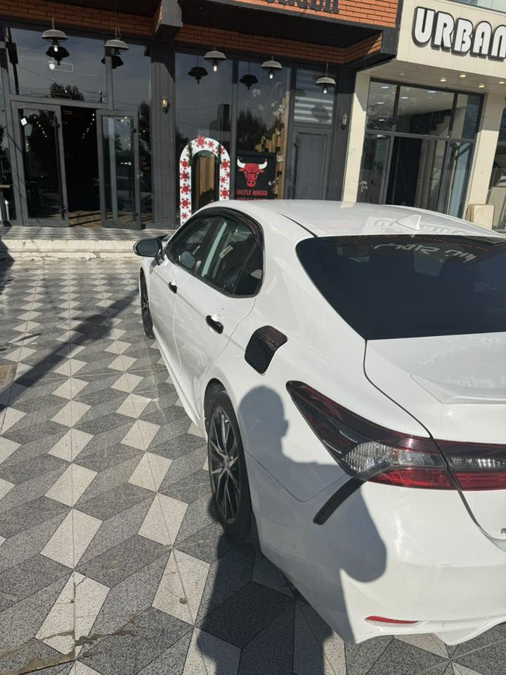 السلام عليكم كامري للبيع 
مستعجل لان عندي عمليه 
السياره موديل 23SE معروفه مواصفاتها 
وارد امريكي بيها بنيد وجاملغ جهه يمين مبدلات 
كير محرك كهربائيات مكفوله ترايك للبصره 
السياره مكانها الانبار قضاء هيت 
للاستفسار الاتصال على الرقم ‭

‭٠٧٨١ ١٣٦ ٨٠١٢
سعر السياره ٢٠٠ ورقه وبيها مجال للشراي
السياره ماشيه ٨٠ الف كيلو
