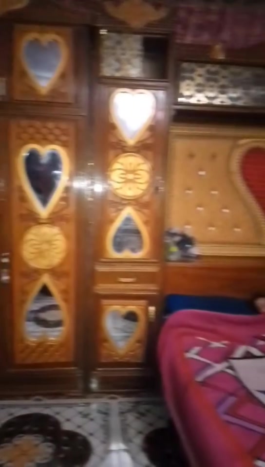 سلام عليكم غرفه للبيع ***********

