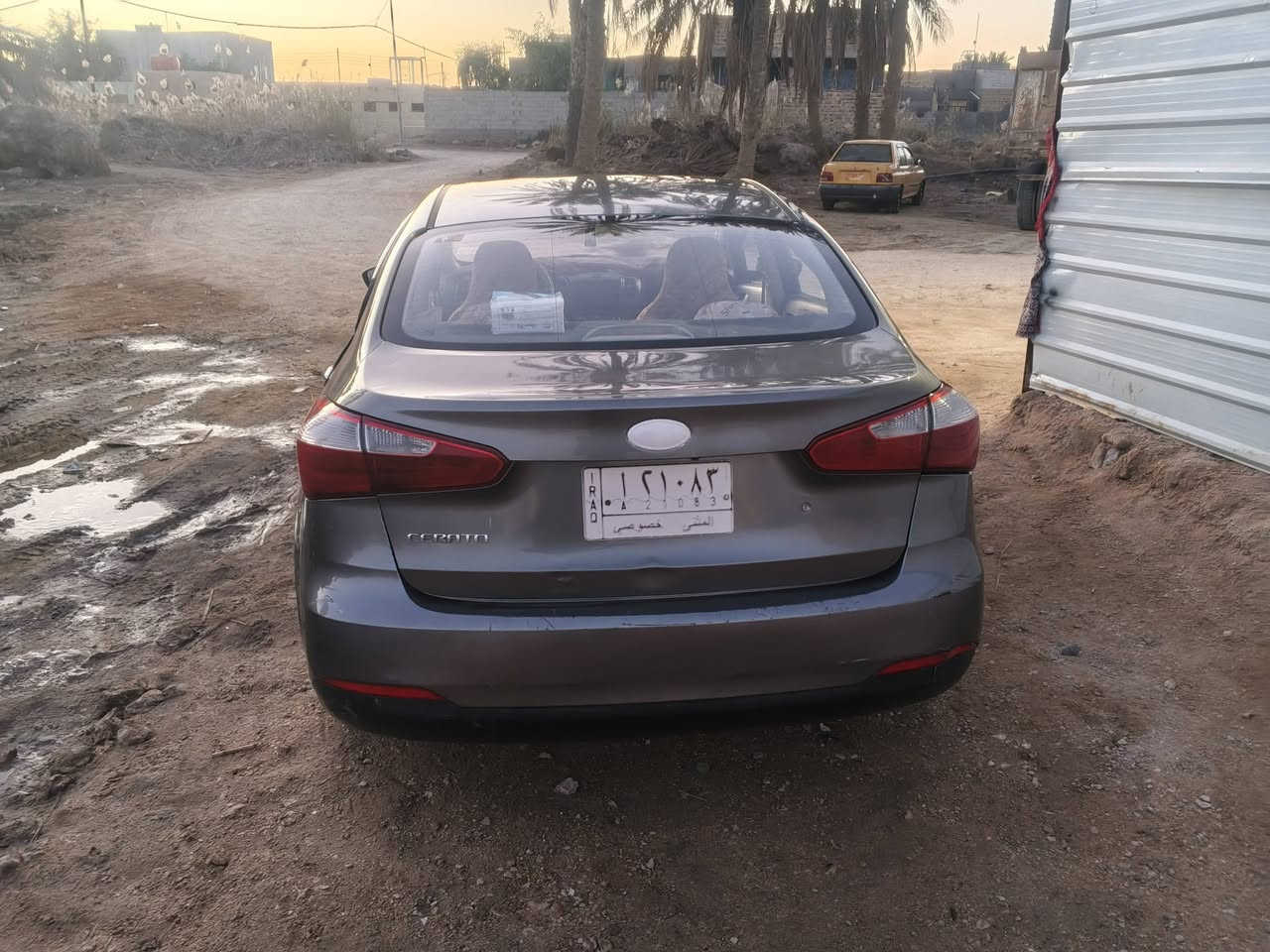 السلام عليكم للبيع سيرتو مديل 15 خليجي مكينه 1600 سياره مكفواله فتح وتبديل وضربه قوية بيها بارد بخشم البنيد وبيها دحجات بل دوسه سياره جاهزه تبريد حداديه تخم تاير بسمي سنويه بعدهي مامنتهيه سعر 110 وبيها مجال رقم ***********
