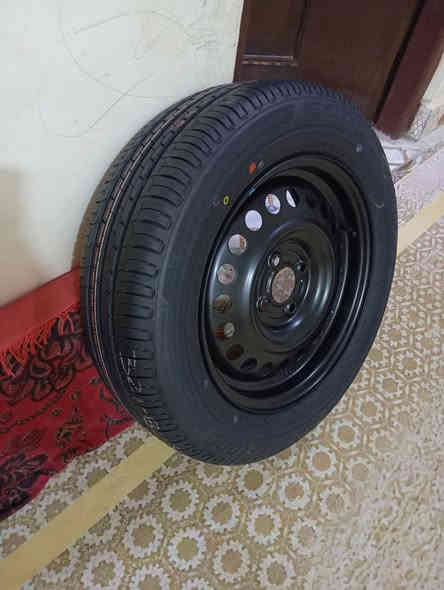 السلام عليكم تاير نيسان صني ما محطوط بلكاع جديد هوه ولويل وكاله اصلي مال شركه مانازل المكان البصرة أبي الخصيب السعر 100بي مجال*********** البصرة
