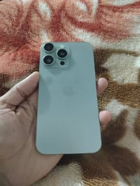 ايفون اكس ار • محول ١٥ برو ماكس • ١٢٨