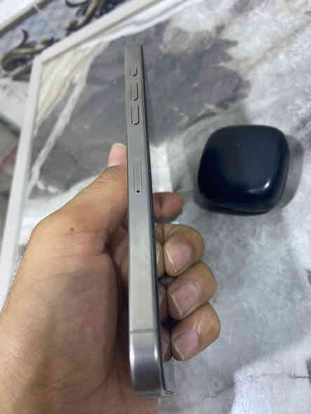 15  برو ماكس شرق اوصط فول مواصفات ذاكره 256    بطاريه 90 كلشي موضح بصوره الجهاز فول نضافه خدش مابي.  السعر 1150 وبي مجال قليل 
كرمة علي. *********** بي واتساب  احسن اصدار
