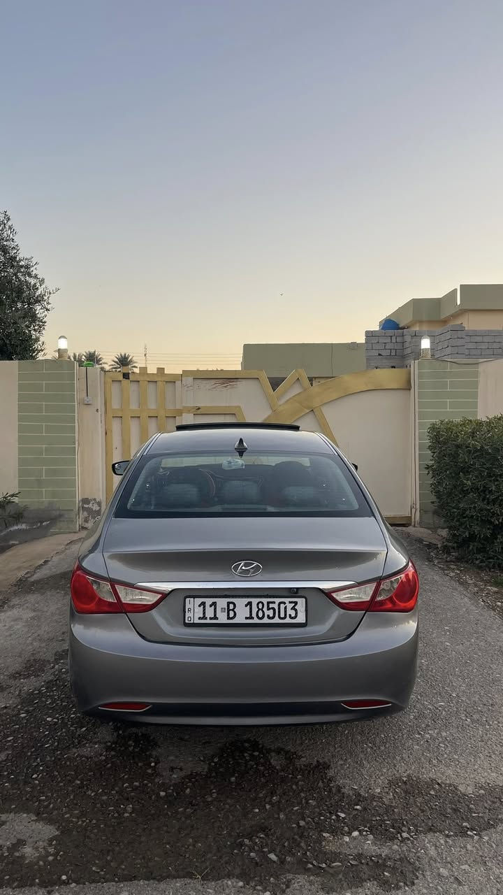 2400GDi سونانا 2011 كير مكينه شرط كفاله لا تنقيص ولاي  تبخير
ضررها جاملغ امامي بدون دواخل وطخه بسيطه بجامغ خلفي بدون دواخل بيهه رشات صبغ ابيع حزام 

 فول مواصفات 3 بصمات اشاره ترحيب 

فتحه كشنات امامي خلفي حراره وتبريد 

شاشه جام اوتو سستم صوت مع دمام بلاد 

جواهه تخم تاير ويل 16 صدر خلفي وامامي جديد 

عايزها فقط دبلات اماميه مكاني ديالى بعقوبة 

السعر 96 وبيهه مجال للشراي 🤍‭+964 0776 378 1935
