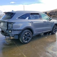 سورنتو ٢٤ • وارد امريكي • بدون ايرباك