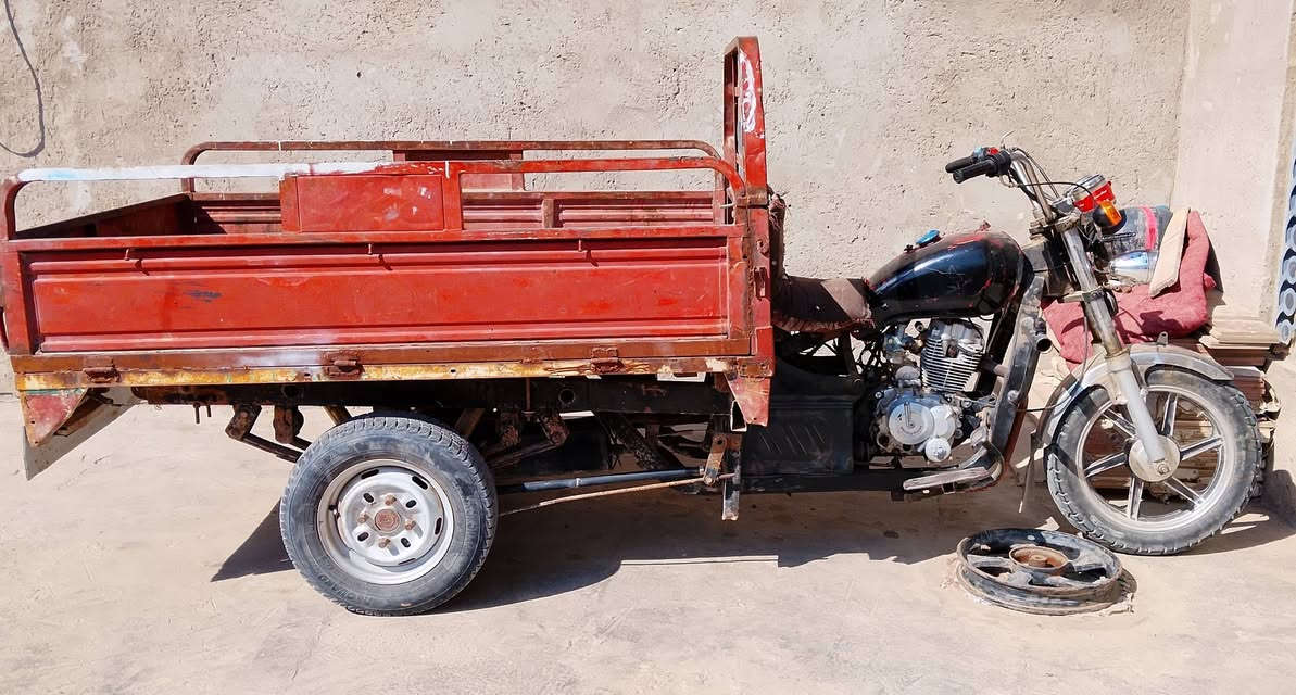 السلام عليكم 
ستوته للبيع كلك مديل 16
ستوتة نظيفة كهربائيات شغالة  
فقط بيها لحيم بالركبة 
سعر 675 وبيها مجال قليل 
مكاني نجف الخاص مفتوح


**إذا كنت صاحب هذا الإعلان وتريد حذفه لأي سبب، رجاءا أرسل رسالة إلى الدعم الفني**