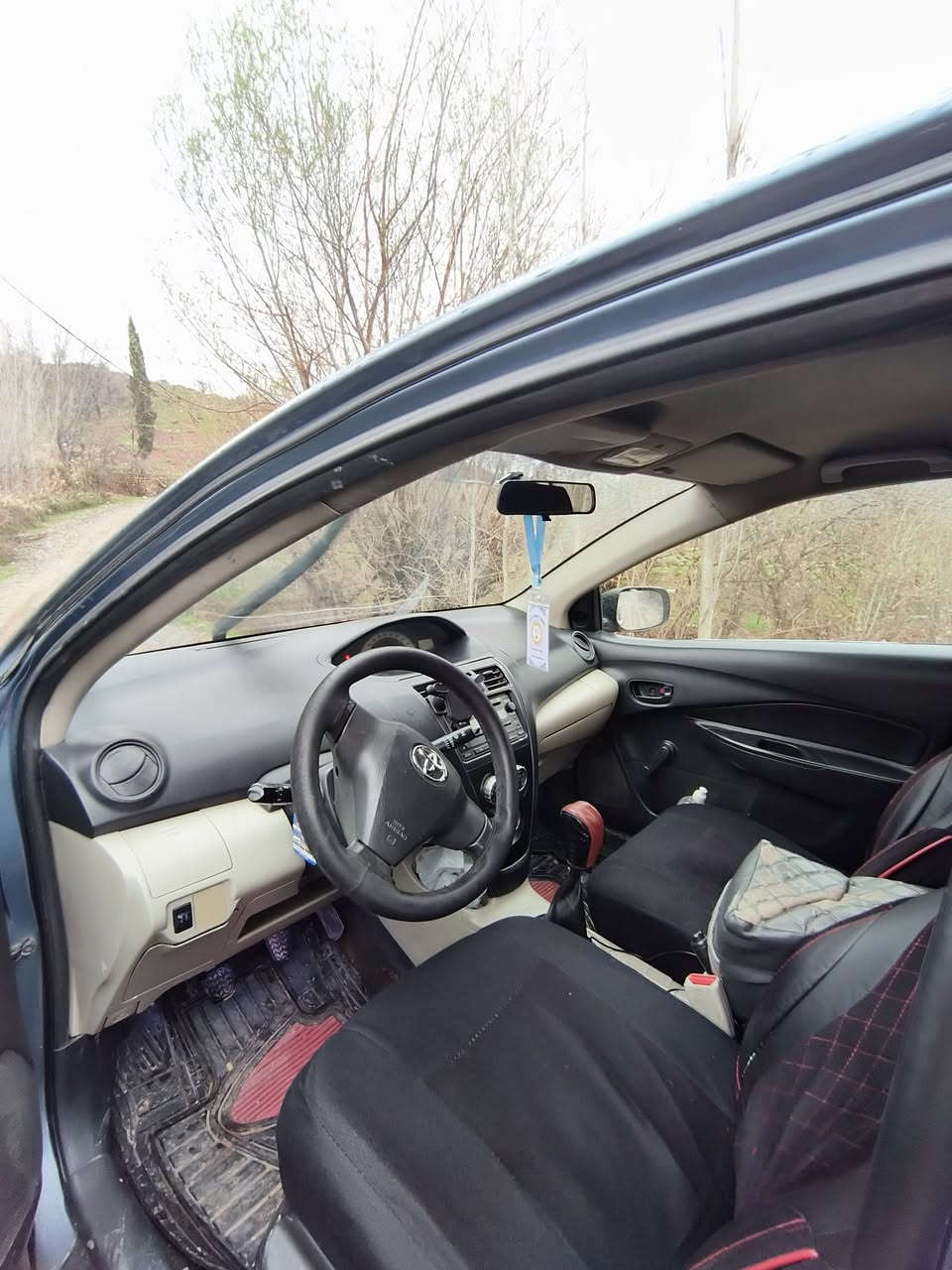 تویوتا یارس 2007گێرعادی، پێنج قتعە بەخ(دەرگەھ و چەمەلوخن)سینگ و پشت کەبس و بێ صبغ و بێ زەڕبەیە ب شەرت، گێر و مەکینە لاون و تبرید و هێتەر و کەهرەبایات ب شەرت...هتد، تحویل و وەکالە و غرامە هەمی ب شەرت، لسەر ناڤێ منە، سەنەوی هەتا 2030نیکریە....
سعر-67$وەرەقە و مجالەکێ باش.

TELL📠***********
