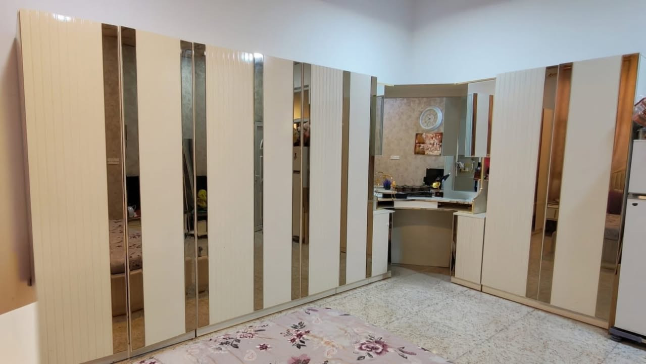 عندي غرفه تركيا نظيفه جدا بيها ضرر بسيط بالطابوريه فقط عدد القطع 8 ماخذته ب3 وربع
اريدها ب2 وبيها مجال


**إذا كنت صاحب هذا الإعلان وتريد حذفه لأي سبب، رجاءا أرسل رسالة إلى الدعم الفني**