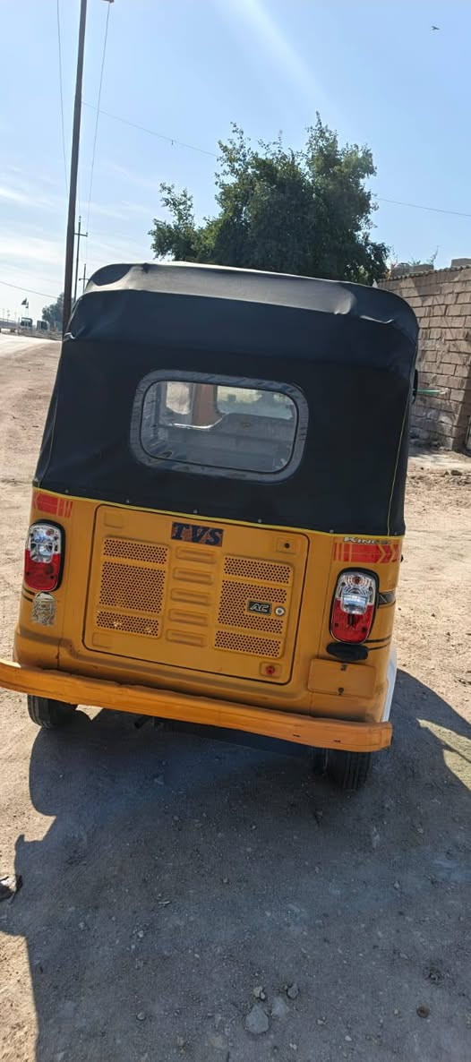 السلام عليكم تكتك تي في اس 2021 رقم بصرة التكتك شوفت عينك نضيفه كبل تطلع تشتغل بيه
السعر 6ملاين وبيه مجال مكاني ام قصر ***********
