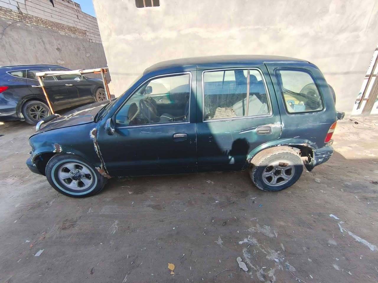 السلام عليكم
سيارة كيا سبورتج موديل 93 للبيع
للإستفسار الاتصال على الرقم ***********
