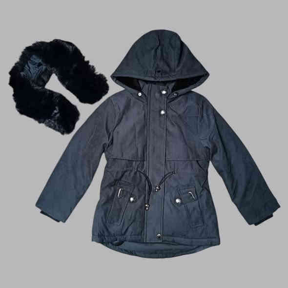 🩷✨ قمصلة بناتي وتر بروف مبطّنة فرو ✨🩷
خامة راقية ضد المطر ☔ ومبطّنة فرو ناعم من الداخل 🔥
الفرو ينفصل ويتثبت موجود بي دكم 👌
ستايل بناتي أنيق، تدفّي وتطي لوك شتوي فخم 👧💖

📏 القياسات: من 4 إلى 15 سنة
💵 السعر: 15,000 دينار فقط 😍

🚚 التوصيل:
▪ النجف – الكوفة – الأقضية والمجمعات: 3,000 د.ع
▪ باقي المحافظات: 5,000 د.ع

📍 الموقع: النجف – حي الجامعة – شارع جامعة سلام – مقابل كرزات أبو حسن – مجاور مجمع بيت الكرادة.
📞 التوصيل والاستفسار على الواتساب فقط: ***********

#قمصلة_بناتي #ملابس_شتوية #وتر_بروف #فرو #ستايل_بناتي #ماريو_ملابس_أطفال #النجف #حي_الجامعة #اناقة_وبرد
